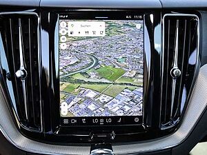 Volvo  Plus Dark Recharge Plug-In Hybrid AWD T8 Twin Engine EU6d Allrad StandHZG digita