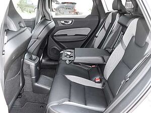 Volvo  Plus Dark Recharge Plug-In Hybrid AWD T8 Twin Engine EU6d Allrad StandHZG digita
