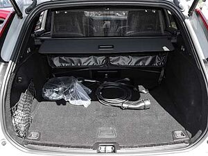 Volvo  Plus Dark Recharge Plug-In Hybrid AWD T8 Twin Engine EU6d Allrad StandHZG digita