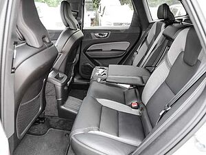 Volvo  Plus Dark Recharge Plug-In Hybrid AWD T6 Twin Engine EU6d Allrad StandHZG digita
