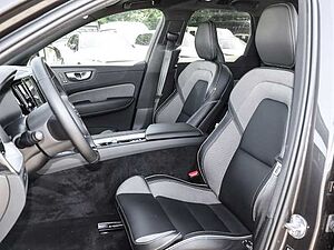 Volvo  Plus Dark Recharge Plug-In Hybrid AWD T8 Twin Engine EU6d Allrad StandHZG digita