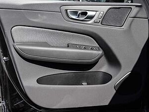 Volvo  Plus Dark Recharge Plug-In Hybrid AWD T6 Twin Engine EU6d Allrad StandHZG digita