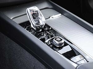 Volvo  Plus Dark Recharge Plug-In Hybrid AWD T6 Twin Engine EU6d Allrad StandHZG digita