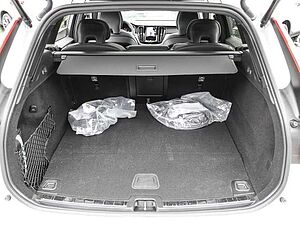 Volvo  Plus Dark Recharge Plug-In Hybrid AWD T6 Twin Engine EU6d Allrad StandHZG digita