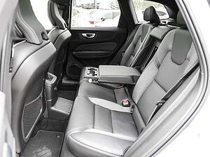 Volvo  Ultimate Dark Recharge Plug-In Hybrid AWD T8 Twin Engine EU6d Allrad HUD StandHZ