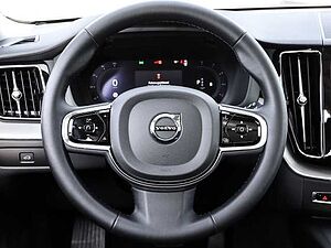 Volvo  Ultimate Dark 2WD B4 Diesel EU6d HUD AD digitales Cockpit Memory Sitze Soundsyst