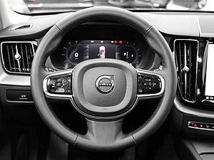 Volvo  Ultimate Dark 2WD B4 Diesel EU6d HUD AD digitales Cockpit Memory Sitze Soundsyst