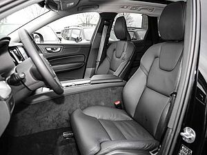 Volvo  Ultimate Dark 2WD B4 Diesel EU6d HUD AD digitales Cockpit Memory Sitze Soundsyst