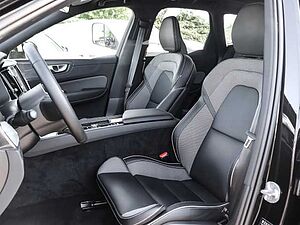 Volvo  Plus Dark Recharge Plug-In Hybrid AWD T6 Twin Engine EU6d Allrad StandHZG digita