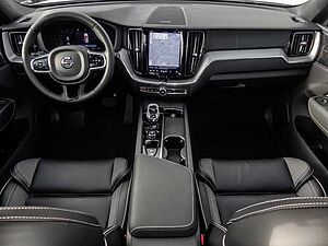 Volvo  Plus Dark 2WD B4 Benzin EU6d StandHZG Leder digitales Cockpit Memory Sitze Sound