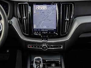 Volvo  Plus Dark 2WD B4 Benzin EU6d StandHZG Leder digitales Cockpit Memory Sitze Sound