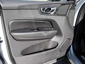 Volvo  Ultimate Dark AWD B4 Diesel EU6d Allrad HUD AD StandHZG digitales Cockpit Memory