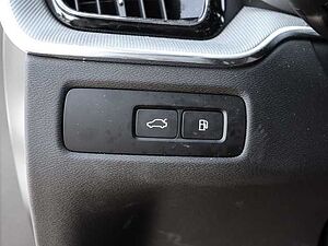 Volvo  Plus Dark Recharge Plug-In Hybrid AWD T8 Twin Engine EU6d Allrad StandHZG digita
