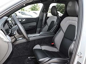 Volvo  Plus Dark Recharge Plug-In Hybrid AWD T8 Twin Engine EU6d Allrad StandHZG digita