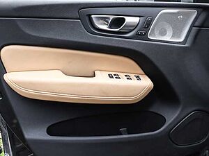 Volvo  Ultimate Dark AWD B5 Benzin EU6d HUD StandHZG Leder digitales Cockpit Memory Sit