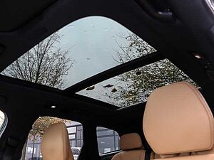 Volvo  Ultimate Dark AWD B5 Benzin EU6d HUD StandHZG Leder digitales Cockpit Memory Sit