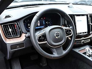 Volvo  Ultimate Dark AWD B5 Benzin EU6d HUD StandHZG Leder digitales Cockpit Memory Sit