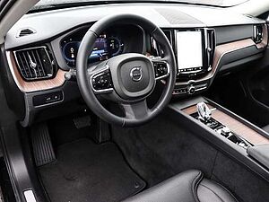 Volvo  Plus Dark Recharge Plug-In Hybrid AWD T6 Twin Engine EU6d AD StandHZG AHK digita