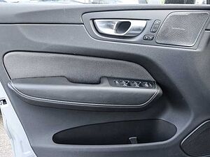 Volvo  Plus Dark Recharge Plug-In Hybrid AWD T8 Twin Engine EU6d StandHZG Leder digital