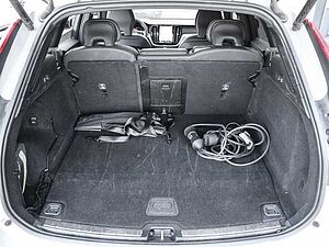 Volvo  Plus Dark Recharge Plug-In Hybrid AWD T8 Twin Engine EU6d StandHZG Leder digital