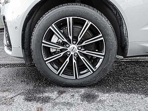 Volvo  Plus Dark Recharge Plug-In Hybrid AWD T8 Twin Engine EU6d StandHZG Leder digital