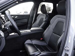 Volvo  Plus Dark Recharge Plug-In Hybrid AWD T8 Twin Engine EU6d StandHZG Leder digital