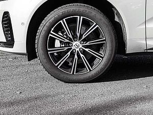 Volvo  Plus Dark Recharge Plug-In Hybrid AWD T8 Twin Engine EU6d StandHZG Leder digital