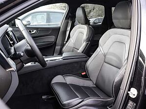 Volvo  Plus Dark Recharge Plug-In Hybrid AWD T8 Twin Engine EU6d StandHZG Leder digital