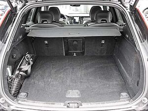 Volvo  Plus Dark Recharge Plug-In Hybrid AWD T8 Twin Engine EU6d StandHZG Leder digital