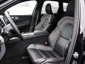 Volvo  Plus Dark Recharge Plug-In Hybrid AWD T8 Twin Engine EU6d StandHZG Leder digital