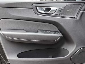 Volvo  Plus Dark Recharge Plug-In Hybrid AWD T8 Twin Engine EU6d StandHZG Leder digital