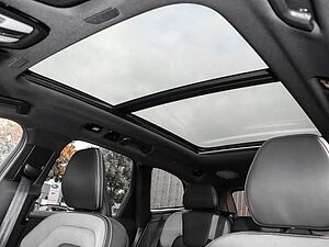 Volvo  Plus Dark Recharge Plug-In Hybrid AWD T8 Twin Engine EU6d StandHZG Leder digital