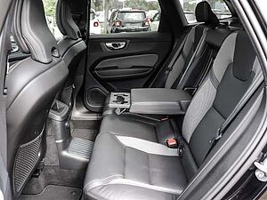 Volvo  Plus Dark Recharge Plug-In Hybrid AWD T8 Twin Engine EU6d StandHZG Leder digital