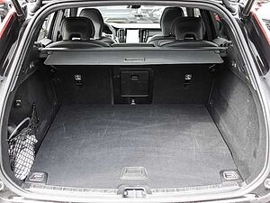 Volvo  Plus Dark Recharge Plug-In Hybrid AWD T8 Twin Engine EU6d StandHZG Leder digital