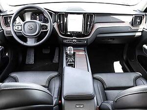 Volvo  Plus Dark Recharge Plug-In Hybrid AWD T8 Twin Engine EU6d StandHZG AHK digitales