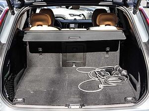 Volvo  Ultra Dark Recharge Plug-In Hybrid AWD T8 Twin Engine EU6d HUD AD StandHZG AHK