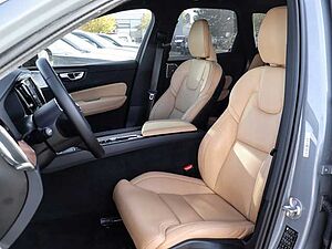 Volvo  Ultra Dark Recharge Plug-In Hybrid AWD T8 Twin Engine EU6d HUD AD StandHZG AHK
