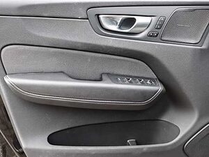 Volvo  Plus Black Edition Recharge Plug-In Hybrid AWD T8 Twin Engine EU6d StandHZG Lede