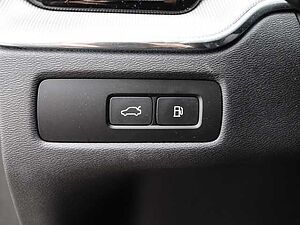 Volvo  Plus Black Edition Recharge Plug-In Hybrid AWD T8 Twin Engine EU6d StandHZG Lede