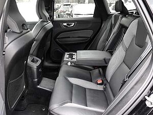 Volvo  Plus Black Edition Recharge Plug-In Hybrid AWD T8 Twin Engine EU6d StandHZG Lede