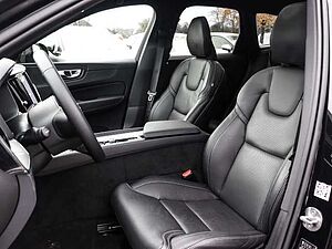 Volvo  Plus Black Edition Recharge Plug-In Hybrid AWD T8 Twin Engine EU6d AD StandHZG