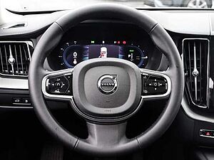 Volvo  Ultra Dark Recharge Plug-In Hybrid AWD T8 Twin Engine EU6d HUD StandHZG digitale