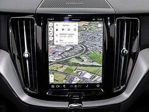 Volvo  Plus Dark 2WD B4 Benzin EU6d StandHZG digitales Cockpit Memory Sitze Soundsystem
