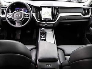 Volvo  Plus Dark 2WD B4 Benzin EU6d StandHZG digitales Cockpit Memory Sitze Soundsystem