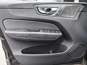 Volvo  Plus Dark Recharge Plug-In Hybrid AWD T8 Twin Engine EU6d StandHZG Leder digital