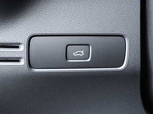 Volvo  Core Recharge Pure Electric 2WD P6 StandHZG digitales Cockpit Soundsystem LED Sp