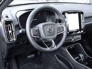 Volvo  Core Recharge Pure Electric 2WD P6 StandHZG digitales Cockpit Soundsystem LED Sp