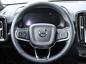 Volvo  Core Recharge Pure Electric 2WD P6 StandHZG digitales Cockpit Soundsystem LED Sp