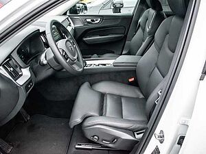 Volvo  Plus Dark Recharge Plug-In Hybrid AWD T8 Twin Engine EU6d StandHZG digitales Coc