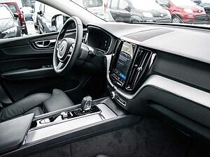 Volvo  Plus Dark Recharge Plug-In Hybrid AWD T8 Twin Engine EU6d StandHZG digitales Coc